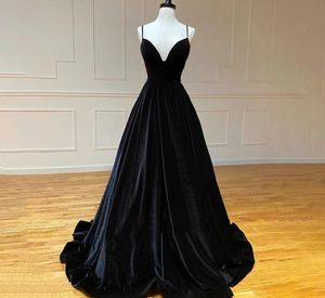 2024 Charming Schwarz Samt Abendkleid Spaghetti Strap V-ausschnitt A-linie Formale Prom Party Kleider Frauen Robe De Soiree vestidos de fiesta