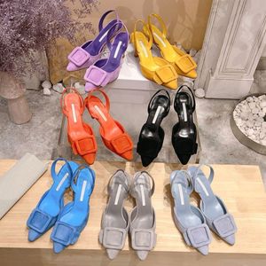 Fivela camurça slingbacks vestido sapatos gatinho sandálias de salto mulheres designers de luxo genuíno couro outsole festa sapatos de noite calçados de fábrica com caixa