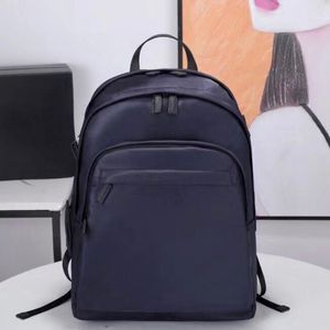 Zaino di design Zaino per sport all'aria aperta Borsa per laptop Borsa in nylon resistente all'usura Borsa da uomo in tessuto paracadute impermeabile di grande capacità per uomo dicky0750 PRPU