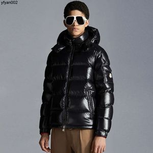 Mens Designer Down Jackets Winter Parkas Top Quality Coats Womens Jacket Outwear Duck Coat Lady Black Navy Badge with Nfc Chip Eur