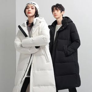 Piumino da uomo Parka di media lunghezza Piumino per uomo Etichetta di moda invernale Giacca di moda per uomo al ginocchio Piumino d'anatra bianco per coppie 231215