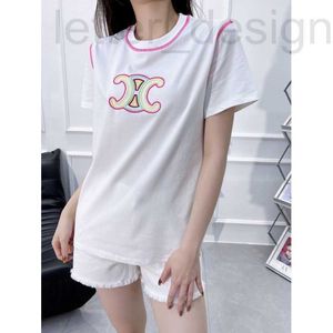 Kadın T-Shirt Tasarımcısı Luxuryce İşlemeli Yuvarlak Boyun Kısa Kollu T-Shirt Triumphal Arch Desen Moda Yaka Klip Kenar Kontrast Renk Üst MP3G