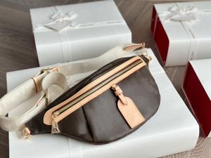 Tasarımcı Crossbody Bag Teddy Serseri Çantası Büyük İç bölme arka cep Peluş Shearling bel omuz veya çapraz vücut için mükemmel