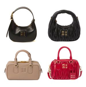 inverno Miui Wander Matelasse cuscino da bowling Borsa di lusso Donna uomo Designer Frizione Borse a tracolla a tracolla Borsa a mano lolita borsa in pelliccia orsacchiotto Hobo shell Borsa a tracolla Cleo