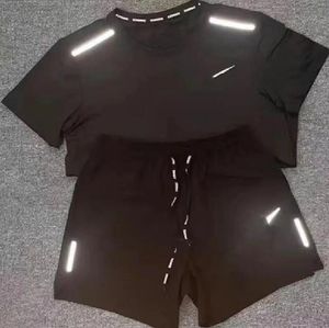 Erkek Trailtsuits ttech set tasarımcı izi gömlekleri kısa süreli kadın fitness takım elbise baskı hızlı kurutma nefes alabilen spor giyim basketbol tişört jogge