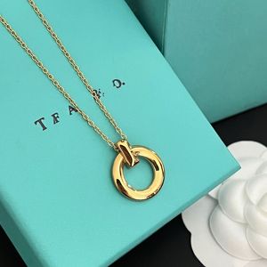 Luxury Brand Pendant Necklace Gold Plated Designer Charm Simple Style Long Chain Jewelry Womens New Wedding Birthday Gift with Box