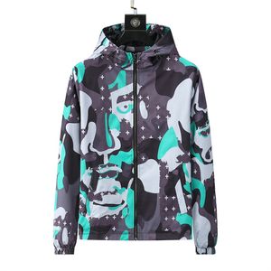 Giacca da uomo Designer Camouflage stampa di lettere con cappuccio a quadri moda marchio multi-stile trench sportivo con cappuccio impermeabile antivento cerniera casual Giacca a vento