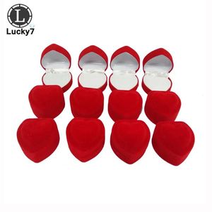 Boxes Wholesale 24Pcs Romantic Velvet Birthday Engagement Ring Box Red Heart Shaped Valentine's Day Gift Box