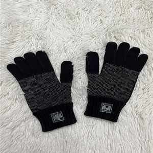 NIEUWE Warme Gebreide Winter Vijf Vingers Handschoenen Voor Mannen Vrouwen Koppels Studenten warm houden Volledige Vinger Wanten Zacht Zelfs mean274G