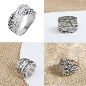 Dy Twisted Vintage Wedding Band för män Kvinnor Personlig retro Pardesigner Dy Ring Diamond Inlaid Blue Gemstone Engagement Christmas Jewelry Gift