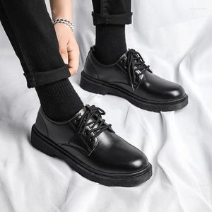 Sapatos de vestido de couro preto para homens de luxo mocassins estilo clássico molde italiano dedo do pé redondo deslizamento em bussiness formal zapatos