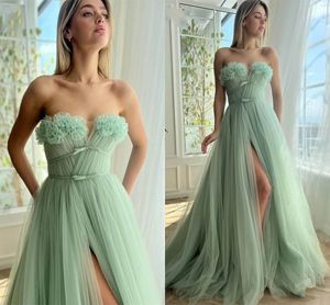 2024 Элегантное мятно-зеленое вечернее платье без бретелек с 3D цветами и поясом с разрезом по бокам, тюлевое платье для выпускного вечера, день рождения, Robe De Soiree