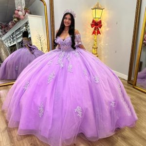 Vestidos de 15 Anos Luxury Lavender Quinceneraドレスアップリケレースビーズ床の長さプリンセスボールガウンスイート15 16ドレス
