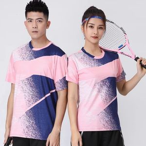 Camisetas ao ar livre Badminton T-shirt Homens / Mulheres Crianças Camisa de Tênis Quick Dry Treinamento de Manga Curta Voleibol Camisas Respiráveis para Masculino Feminino 231216