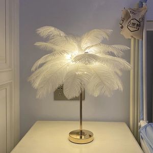 Nyhetsartiklar Touch Control Table Feather Lamp för bröllop sovrum dekoration ledd skrivbordslampa med fjädrar USB -kraft/laddningsbar 231216