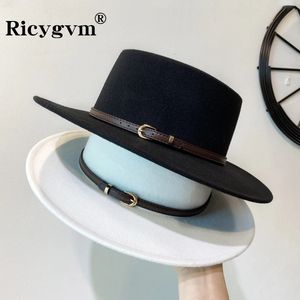 Szerokie grzbietowe czapki kubełko kobiety fedora elegancka klamra paska ozdobna klapa filc czapka retro brytyjska jazz casquette zima jesienna wełna ciepła czapka boater Gorra 231216