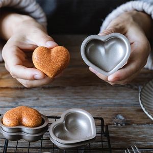 Backformen 2/6 Stück schöne herzförmige Metall-Backform für Gebäck 3D Love Madeline Cookies Stempel und Ausstecher für Kuchendekorationen und Werkzeuge 231216