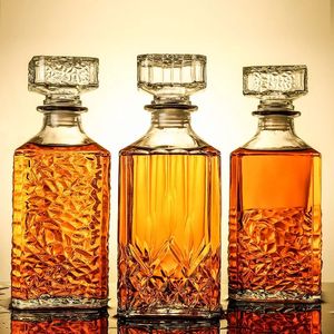 Çubuk Araçlar Yenilik Tasarım 3 Stil Barware Wine Cam Şişesi 1000ml Leadfree Viski Dekantileri likör Scotch Bourbon 231216