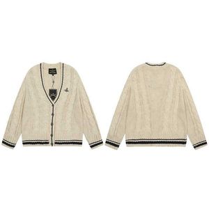 Herrtröjor Vivi Empress Dowager Saturn V-Neck Wool Sticking Cardigan Women's New Black and White Contrast Color Fried Ded Tving Tweater Jacket