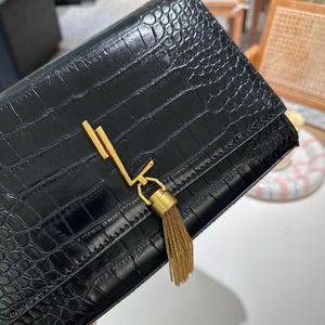 豪華なショルダーバッグタッセルエンベロープバッグクラッチバッグ光沢のあるワニのエンボスカルフスキンレザーロングゴールデンチェーンウォレットデザイナー財布