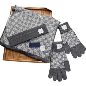 Tasarımcı Beanies Şapkalar Eşarplar 3 Parça Takım Kış Erkek Kadınlar Scarf Beanie Sıcak Örme Yetişkin Kapak Şalları Şapka Eşarpları Set