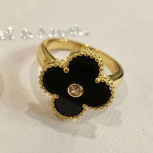 Designer smycken klöver klassisk vigselring kvinnors ring mäns kärlek guld silver krom hjärtring älskare gåva perfekt zz