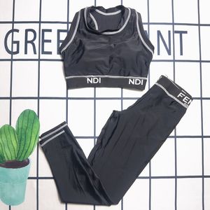 2023 yoga outfits sexy leggings luxury designers velvet solid color suspenders gym suit bras top and pants sets full letters sports wear tracksuit s-xl