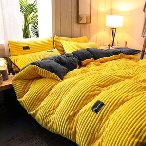 Conjuntos de cama Inverno Macio Quente Vermelho Amarelo Coral Magic Velvet Quilt Bed Set Flanela Espessamento Quente Duvet Queen Bedding Capa 231216