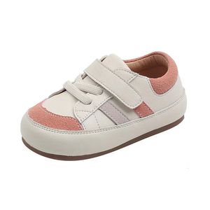 Flat Shoes Dimi 2023 Spunautumn Baby Toddler Shoes Soft Breattable Microfiber Leather Spädbarn Sneakers 03 Year Walker 231216