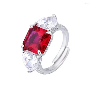 Küme halkaları bahar qiaoer 10 mm laboratuvar Oluşturdu Emerald Ruby Safir Paraiba Tourmalin Taş Vintage Yüzük Kadınlar için Güzel Takı