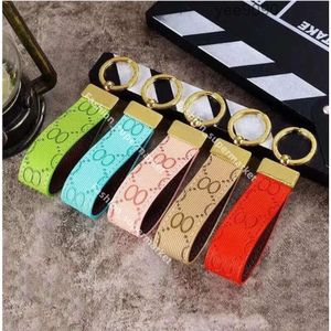 2023 Keychain Key Chain Buckle Lovers Car Keychains Handmade Leather Keychainss Men Women Bags Pendant Accessories 20 Color Aaaaa''gg''6FGH