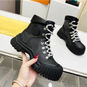 أزياء Ruby Flat Boots Boots Designer Platform Ranger Boots Leather Lace-Up Cuff Boots Size 35-41