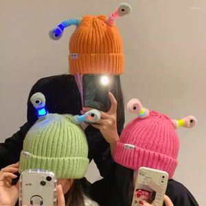 Berets Eltern-Kind-Licht-Up-Hut, niedlicher Frosch-Cartoon, lustiger Winter, LED-Kappe, Beanie für Damen und Kinder, Trend-Party, Halloween, Weihnachten