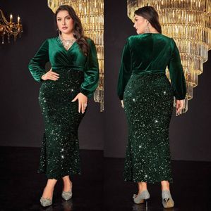 Dark Green Velvet Mother Of The Bride Dresses Sequined Long Sleeves Wedding Guest Dress V Neckline Plus Size Evening Gowns