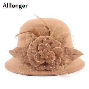 Breda randen hattar hink hattar lyxiga fedoror hattar kvinnor höst ull bowler vinter bröllop fedora hatt floral kristall kyrka fascinator elegant filt cap 231218