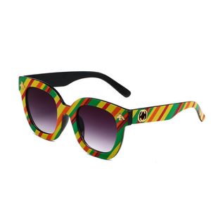 sunglasses For Men and Women Summer style Anti-Ultraviolet Retro Plate Square Full frame fashion Random GUCIC0116