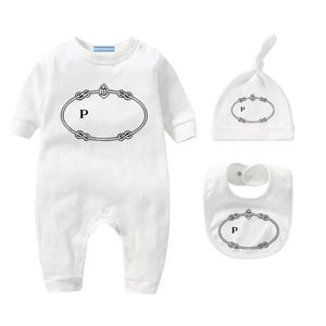 Rompers DesignerBaby Onesies Hat Bibs Burp Clothsセット幼児用ボディースーツ贅沢なロンパーコットンロンパーズボーイズコスチュームオーバーオール服J