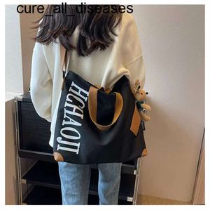 2024new Japanese large capacity canvas bag leisure crossbody college students commuting tote female