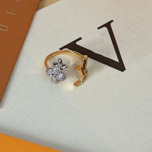 Designer Wedding Ring Box Packaging Luxury Gold Plated Ring Boutique Women's Gift Jewelry Couple Ring High Quality Luxury Style Clover Ring