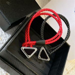 Luxury Mens Women Fashion Triangle Bracelet Designer Bracelets 2 Colors Charm Womens Men Jewelry Leather Rope High Quality Gift2897