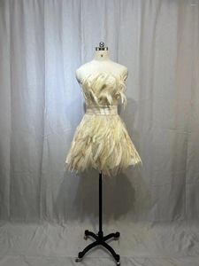 Party Dresses 2023 Gorgeous White Feather Handmade Girls Birthday Dress Short Prom Bowns Sweet 16 Homecoming