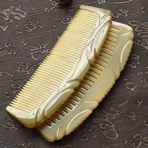 Hair Brushes 1PC Boutique Wide Tooth Yak Horn Comb Exquisite Carving Comb 15cm Half-Month Comb G0411 231218