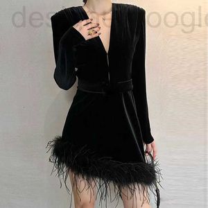 Basic & Casual Dresses designer Spring New B Velvet Style Light Mature Small and Popular Design Sense Black Feather Edge Dress CMDU