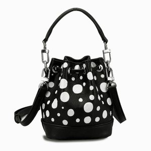 Mini tasarımcı crossbody çanta kova çanta kadın omuz çantaları the kova çapraz kanatlı çanta polka nokta desen tahıl deri lüks tasarımcı tote çanta mini telefon çanta cüzdan