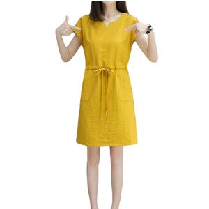Nuova versione estiva coreana del vestito lungo da donna, gonna a trapezio a maniche corte in tinta unita, tasche larghe e sottili in pizzo.