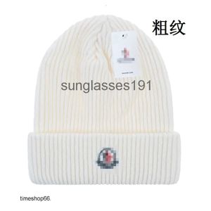 2023 Nuovo cappello lavorato a maglia Lettera di moda Cap popolare caldo antivento elasticizzato multicolore cappelli Beanie di alta qualità personalità Street Style coppia copricapo M-5beanie