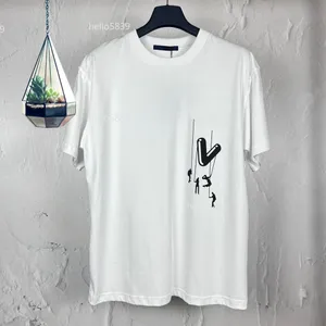 2024 TEES MENS DESIGNERS T SHIRT MAN WOMENS TSHIRTS PRINT PRINT SMILLEVES SUMMER SHARTS MEN LOSE TEES ASIANサイズS-XXXL TPH380