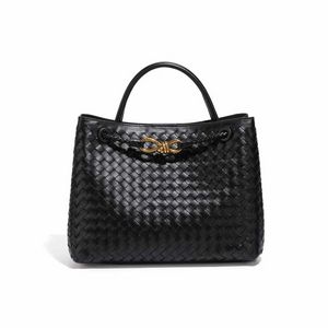 B Family 8-Line-Schnalle Andiamo Bag Original Leder Neu gewebtes Frauen tragbar