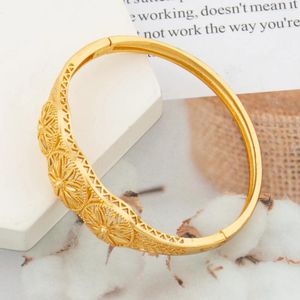 Bangle 2023 Trend Golden Plated For Women African Dubai Ladies Bohemia Design Hand Braclet Jewelry Set Bridal Accessories