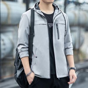 Herrjackor män huva hösten smal fit koreansk mode tunna andningsbara rockar våren avslappnad blixtlås vindbrytare jacka male streetwear